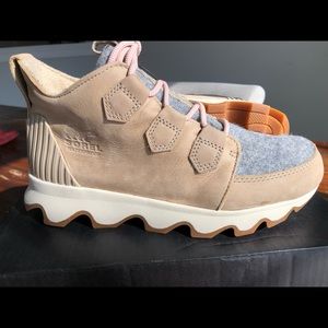 Brand new Sorel Sneak boots
